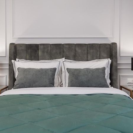 Praxitelous Luxury Suites Атина Стая снимка
