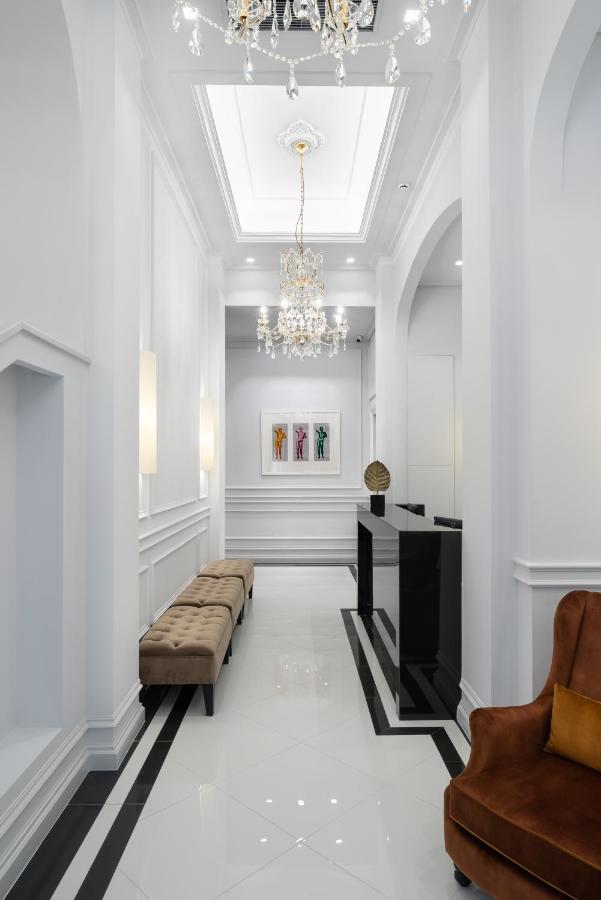 Praxitelous Luxury Suites Атина Екстериор снимка