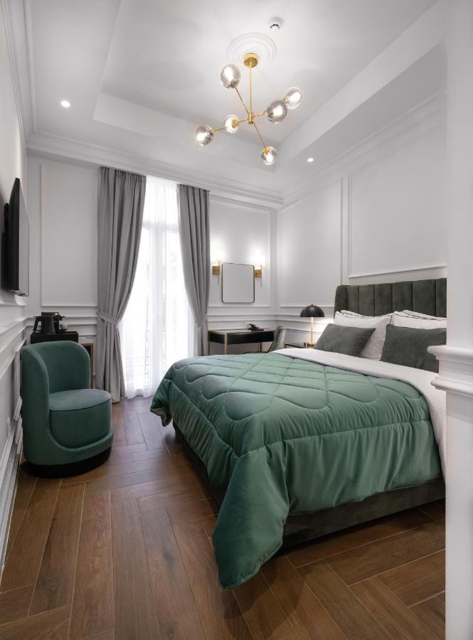 Praxitelous Luxury Suites Атина Екстериор снимка