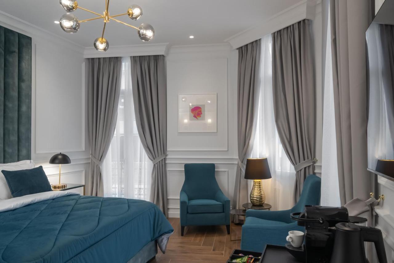 Praxitelous Luxury Suites Атина Екстериор снимка