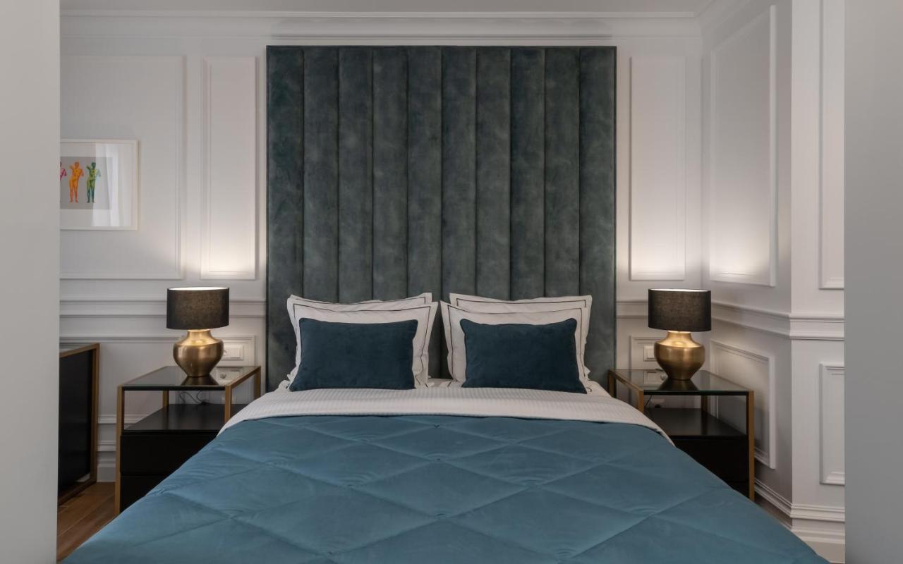 Praxitelous Luxury Suites Атина Стая снимка